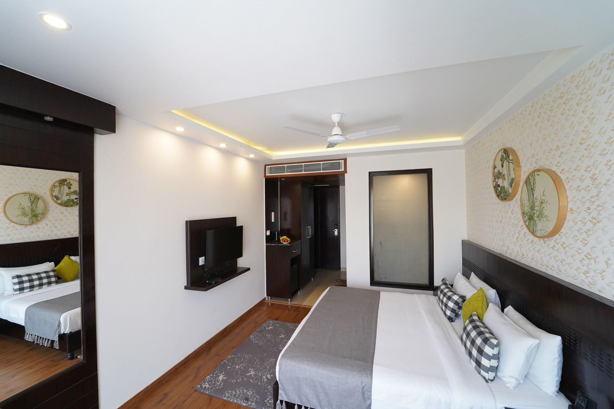 Rockland Hotel, C.R Park New Delhi Bagian luar foto