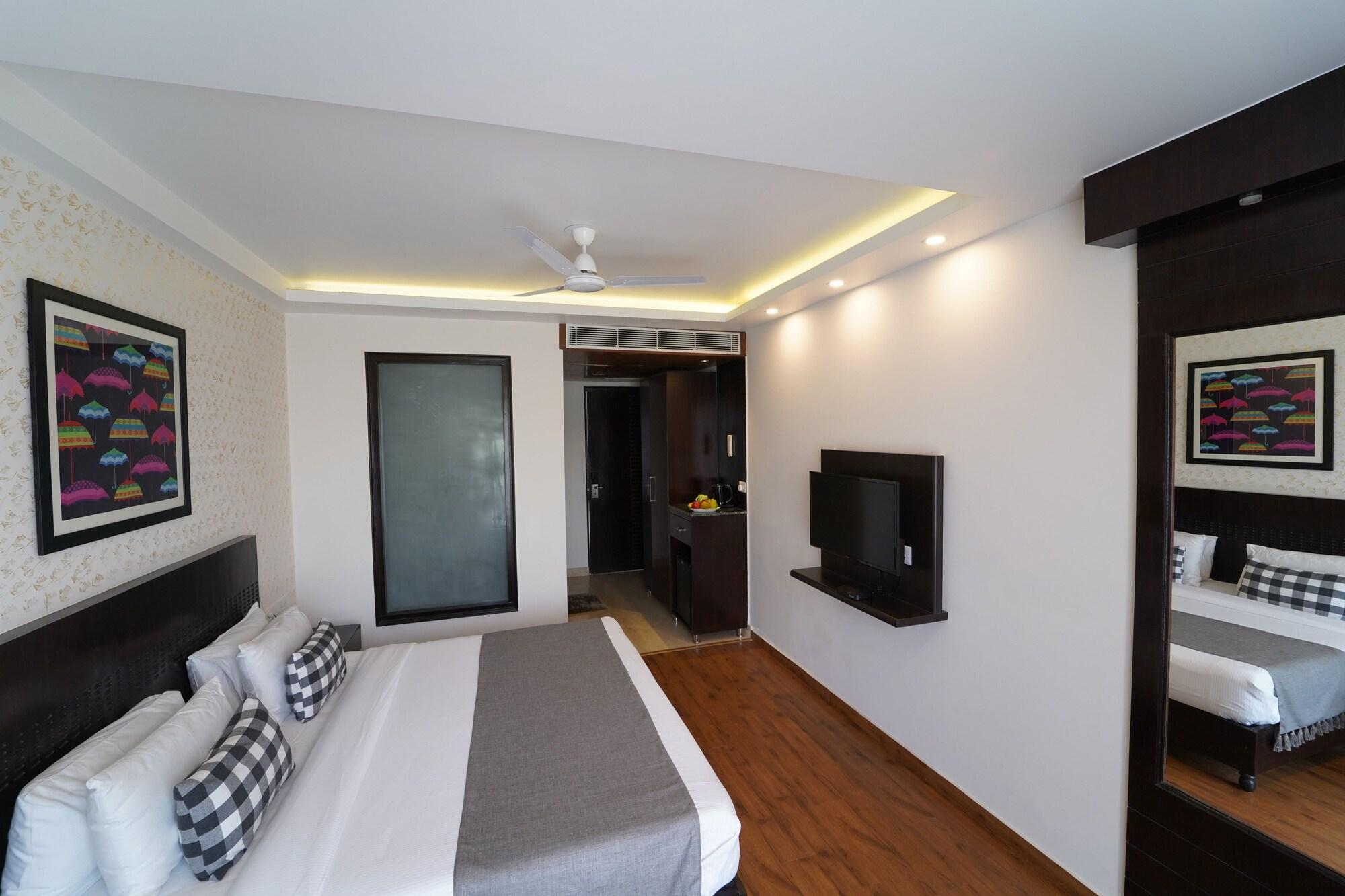 Rockland Hotel, C.R Park New Delhi Bagian luar foto